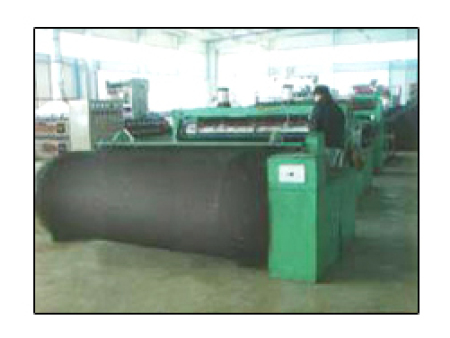 土工固土網(wǎng)墊生產(chǎn)線